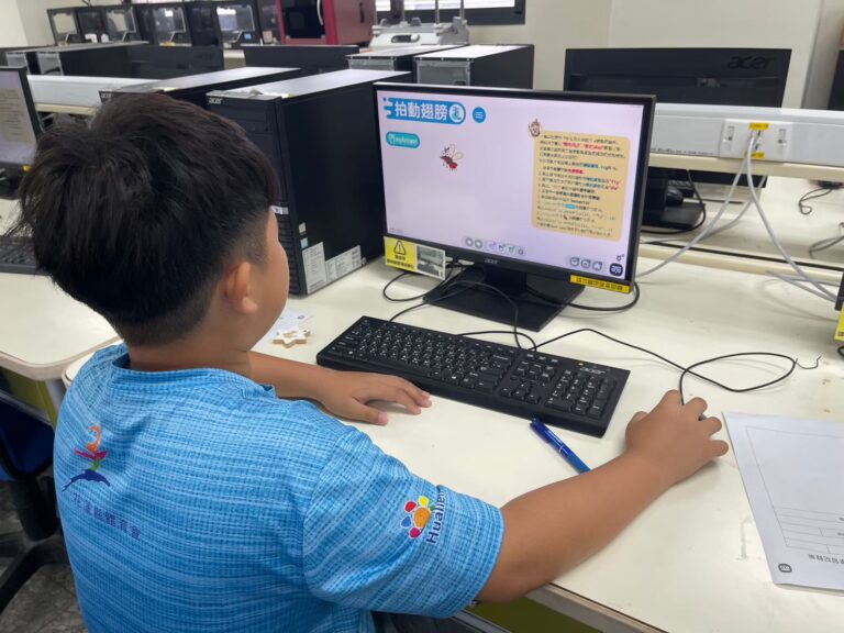 LINE_ALBUM_1121028_231218_32